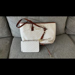 Michael Kors tote with wallet